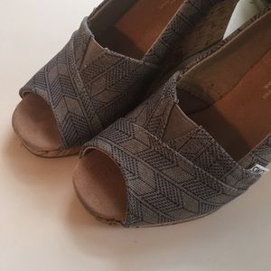 Toms wedges